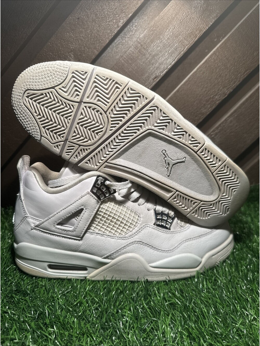 Size 9 - Jordan 4 Retro Mid Pure Money